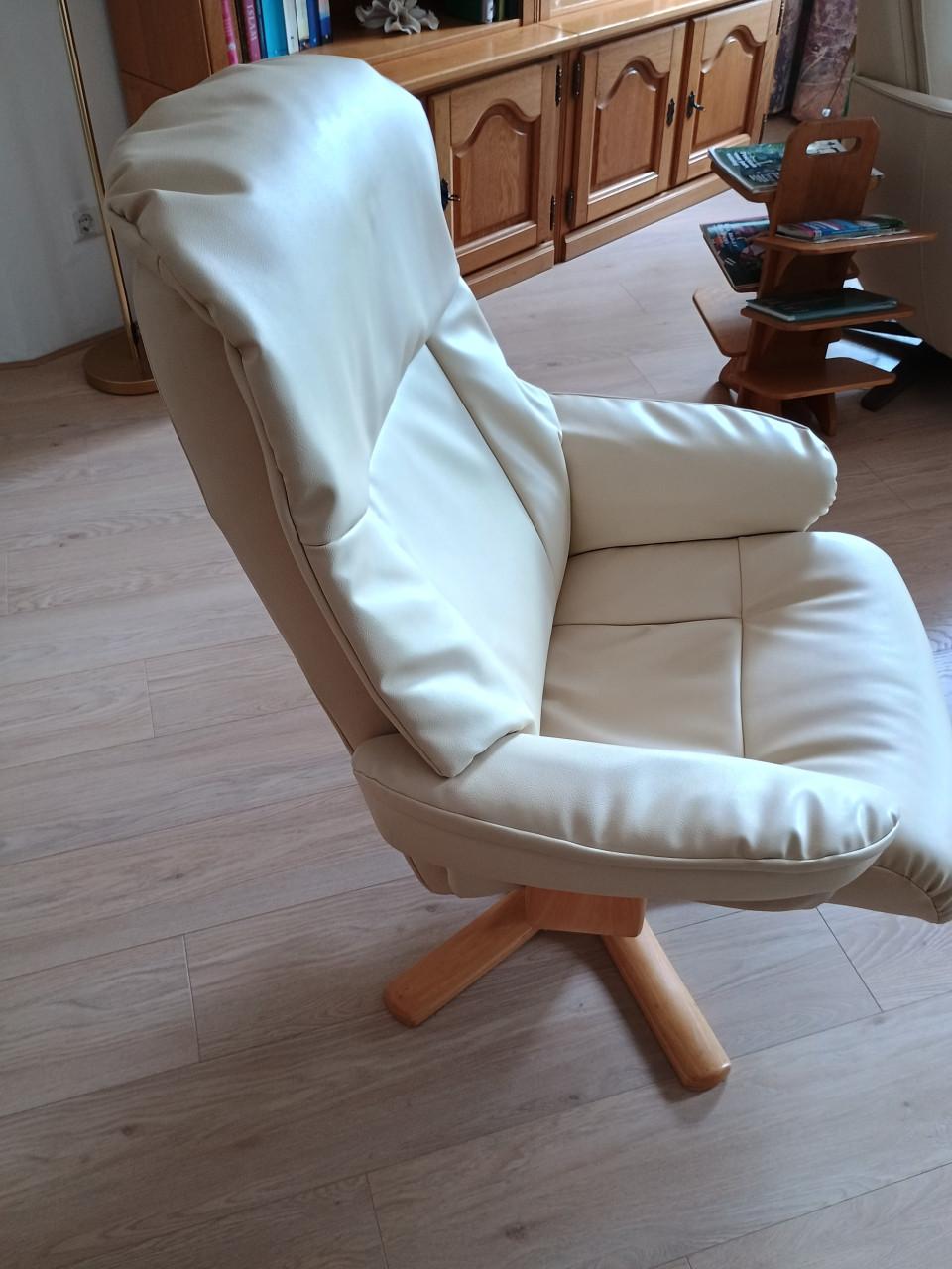 Te koop: lederen stoel