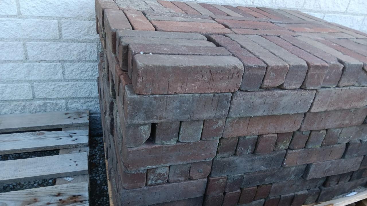 Straatklinkers paars/ rood te koop