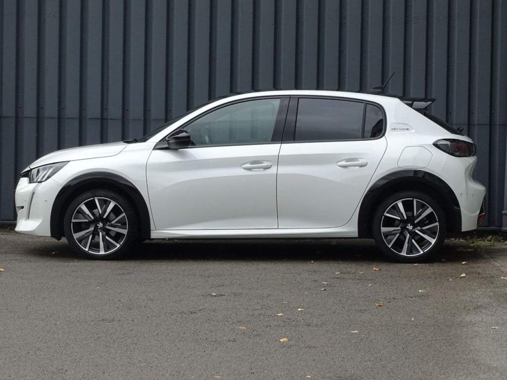 Peugeot 208 1.2 puretech gt-line automaat | pano | stoelverwarming