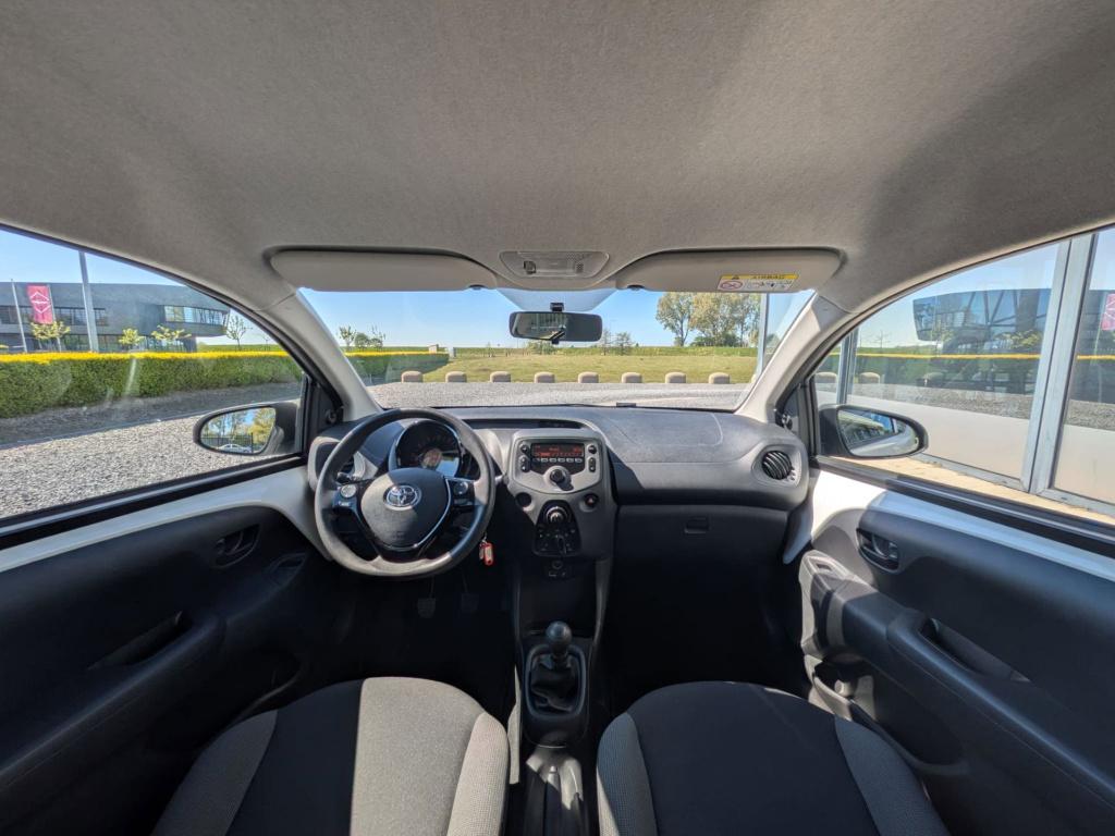 Toyota Aygo 1.0 vvt-i x-fun | 5 deurs | airco | bluetooth