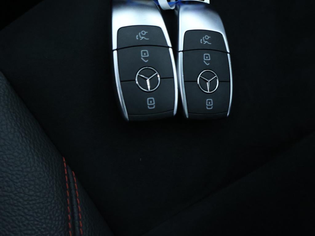 Mercedes-Benz Gla-klasse 250 e amg plug-in hybride edition amg line | night