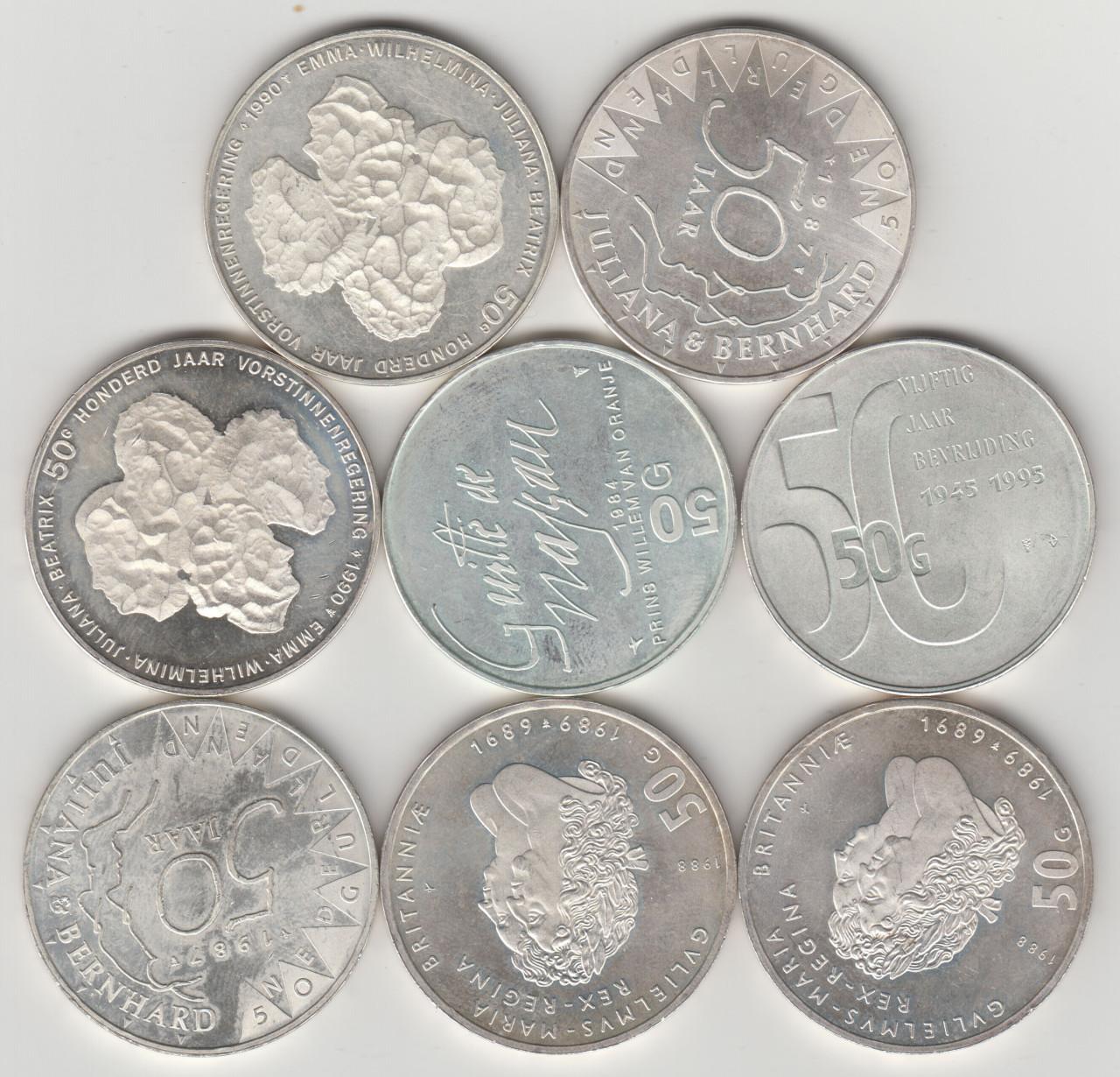 Beatrix 8 stuks Zilveren 50 Gulden.