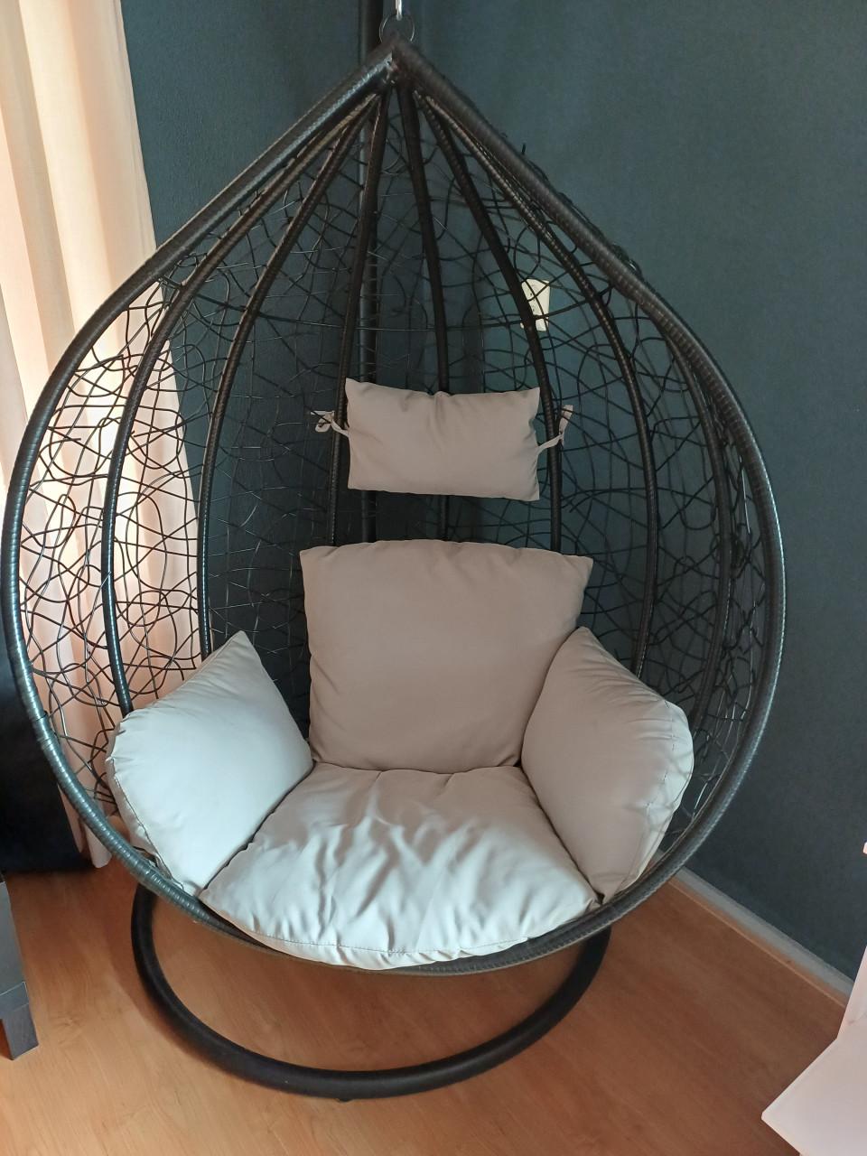 Egg hangstoel