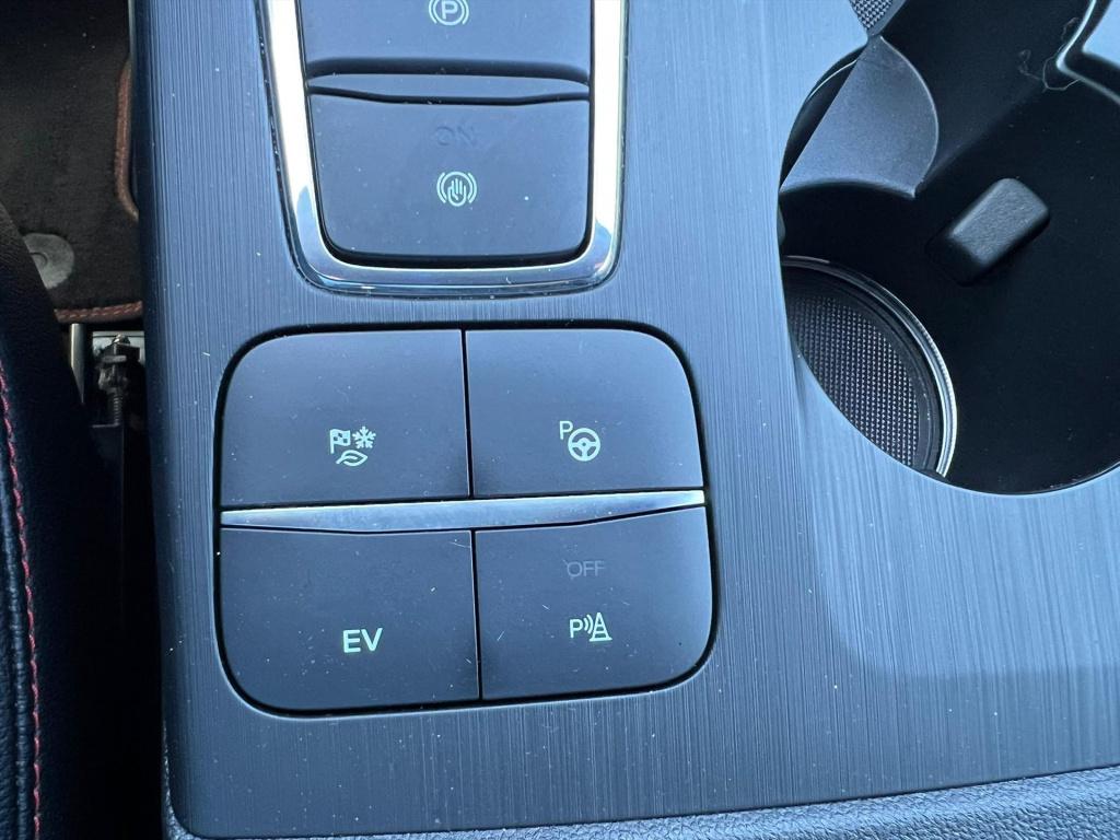 Ford Kuga 2.5 phev e-cvt 225pk st-line x , trekhaak , winterpack , adaptive