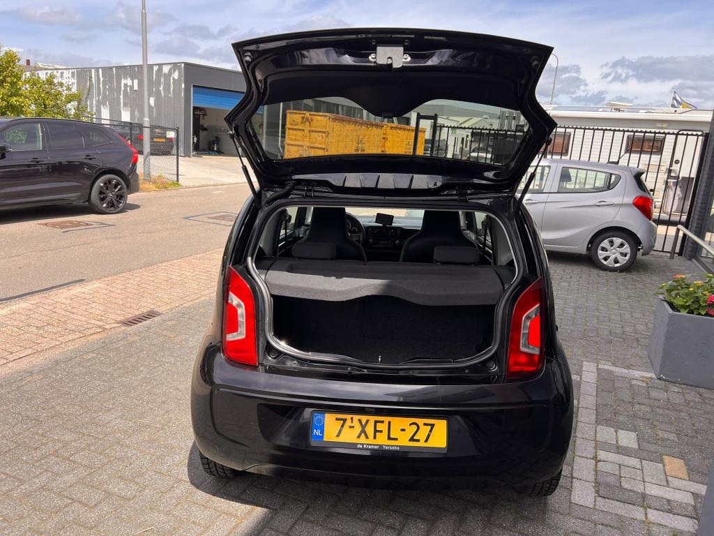 Volkswagen UP! 1.0 move up! bluemotion