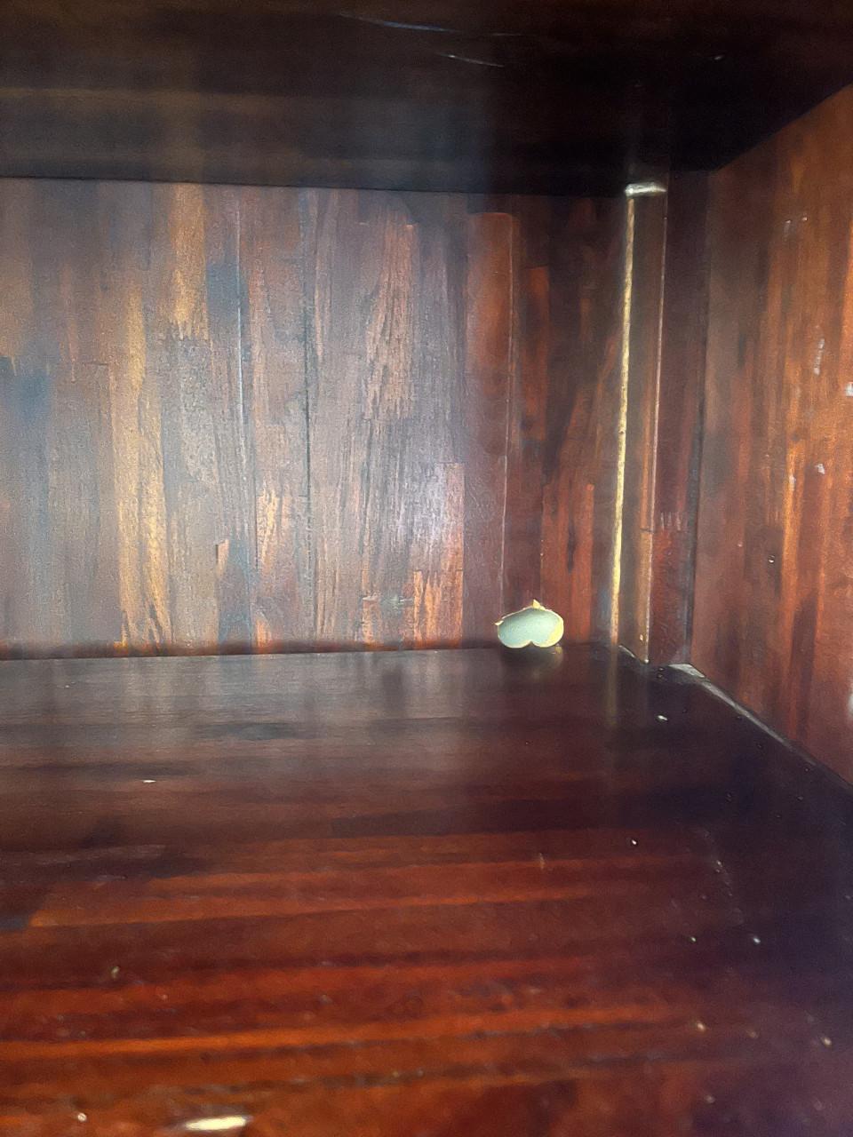 Teakhouten meubelset met gebruikerssporen