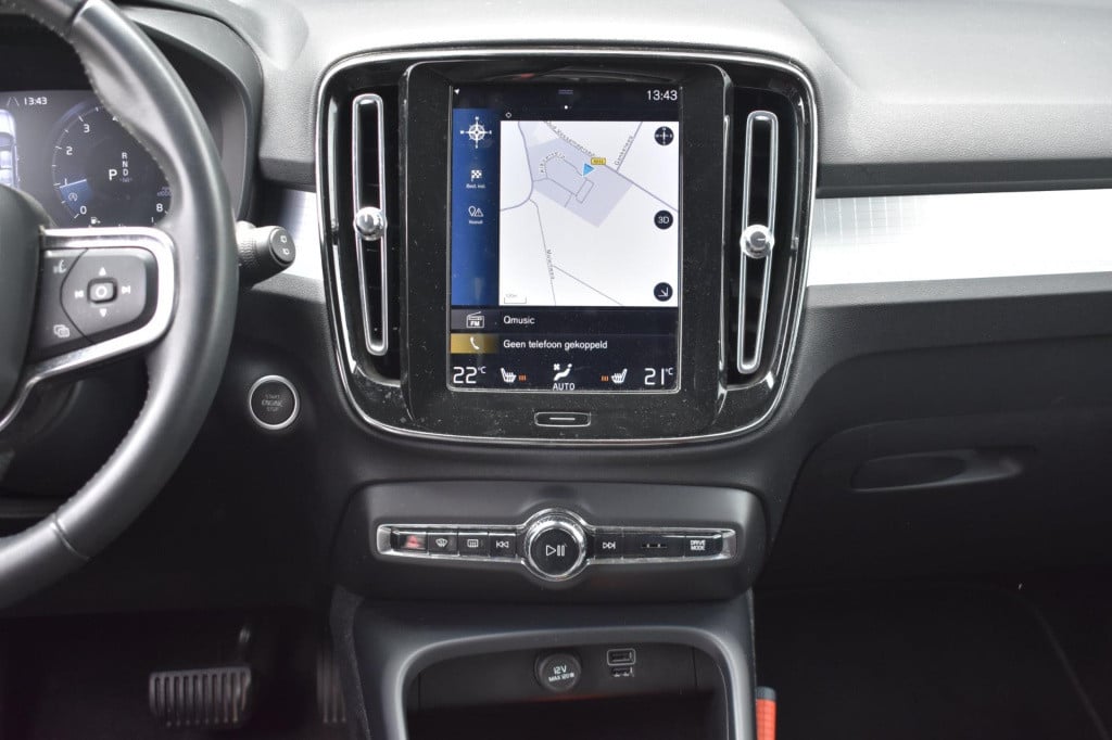 Volvo XC40 1.5 t3 leder | stuur en stoelverwarming | camera | apple carplay