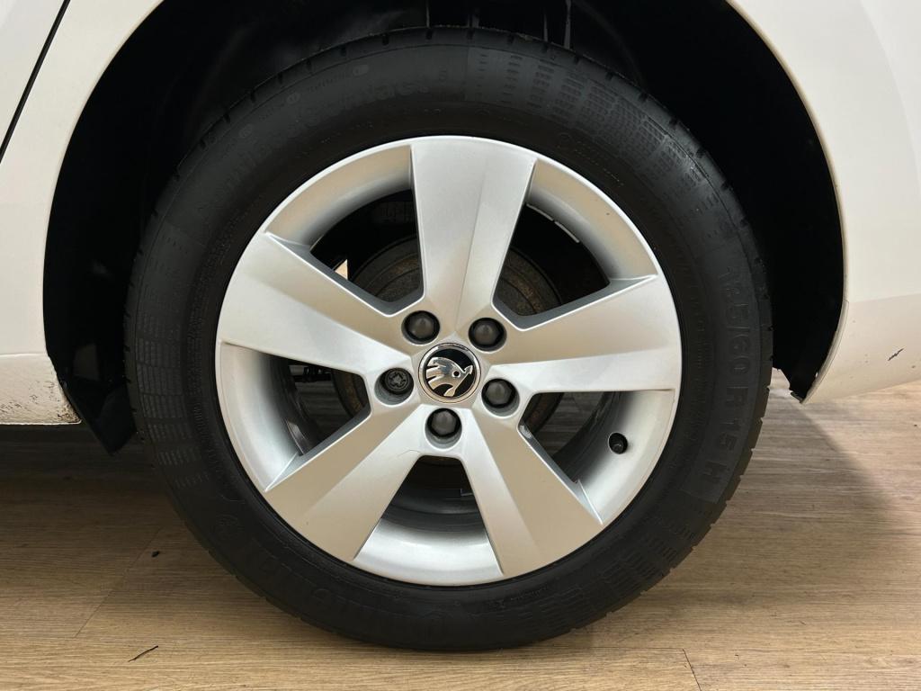 Skoda Fabia combi occasion 1.2 tsi ambition business | wit | tweedehands sk