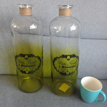 2 mooie hoge glazen sierflessen