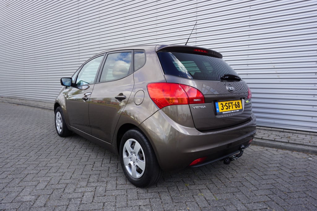 Kia Venga 1.4 cvvt 20th anniversary airco / navi / cruise / trekhaak / elek