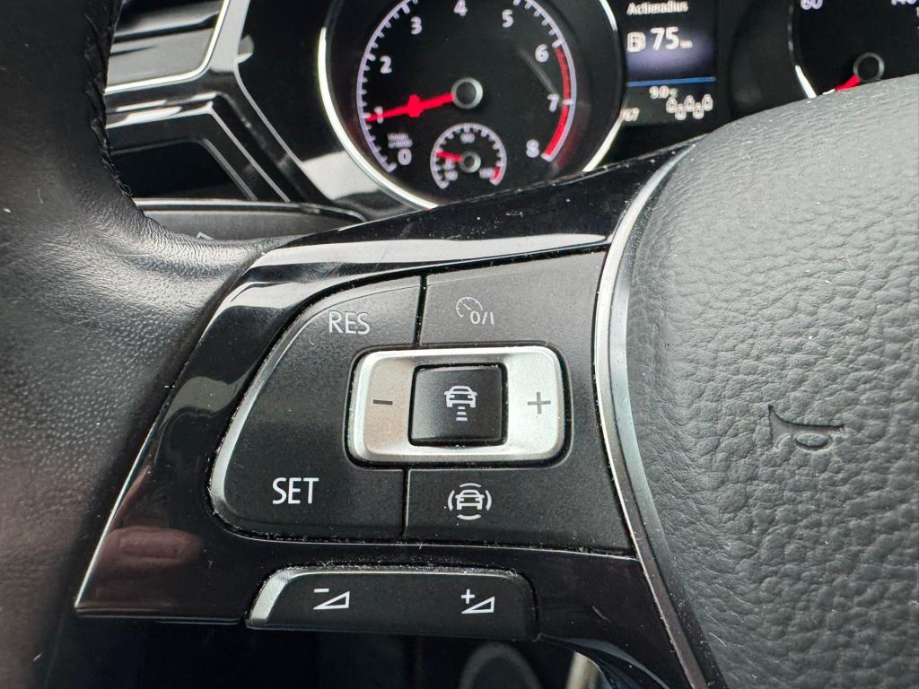 Volkswagen Touran 1.5 tsi highline 7p