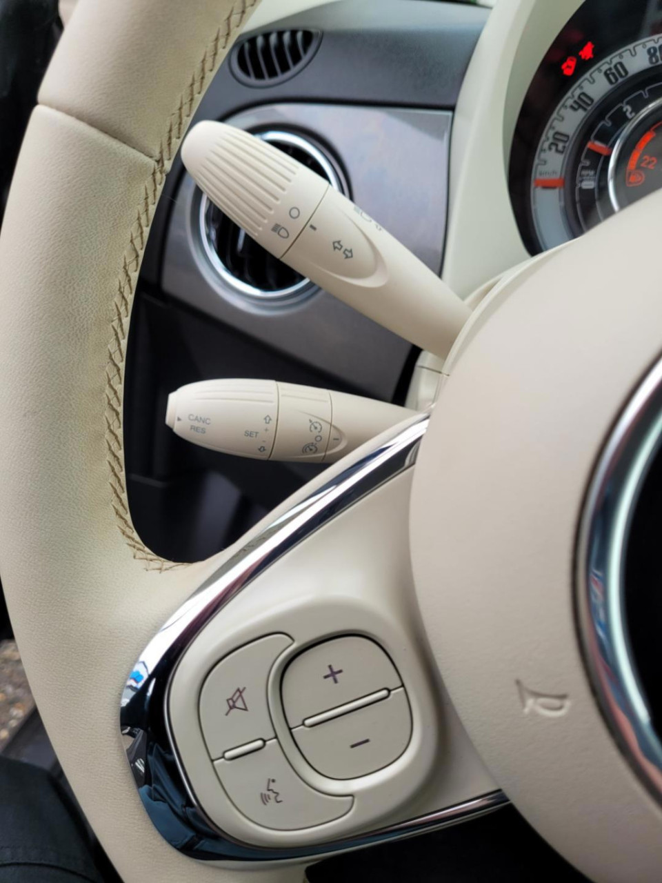 Fiat 500 1.0 hybrid star u connect i navi by app i 70pk