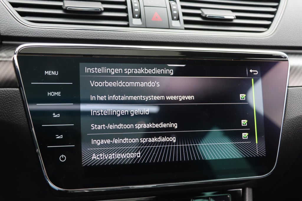 Skoda Superb combi 1.4 tsi iv sportline business 218pk dsg6