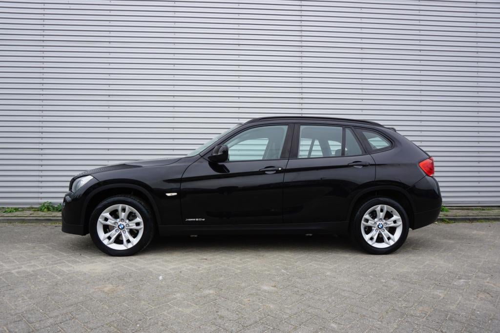 BMW X1 xdrive20d executive automaat - climate / navi / cruise / leder / sto