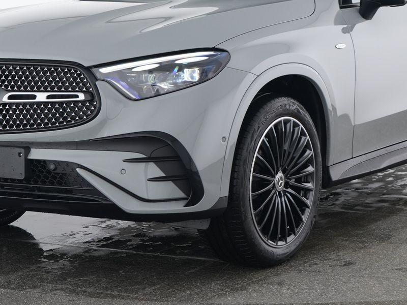 Mercedes-Benz Glc 400e 4matic amg 381 pk i 2025 i panorama dak i head-up i 