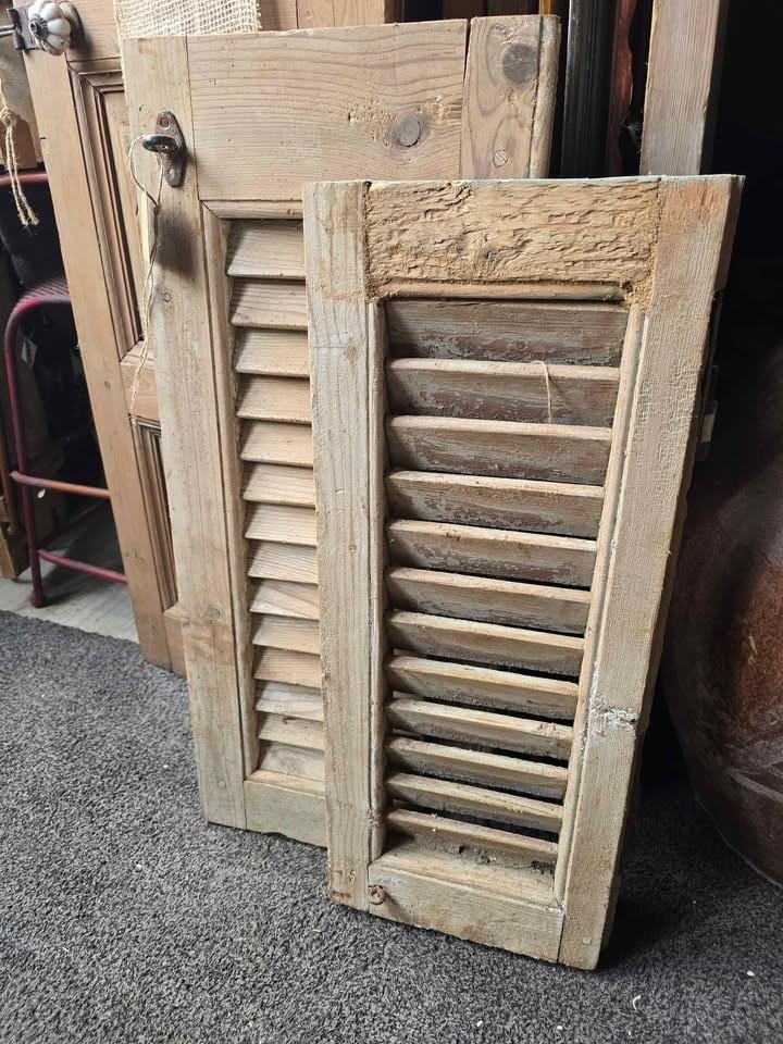 DECORATIE, VERLICHTING, BANKEN, STOELEN, KASTEN, KLOKKEN, 3Z FACTORY