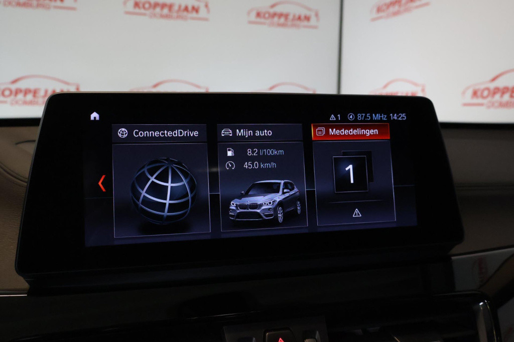 BMW X1 sdrive18i high executive x-line nl auto, leder, hud, led, el koffer