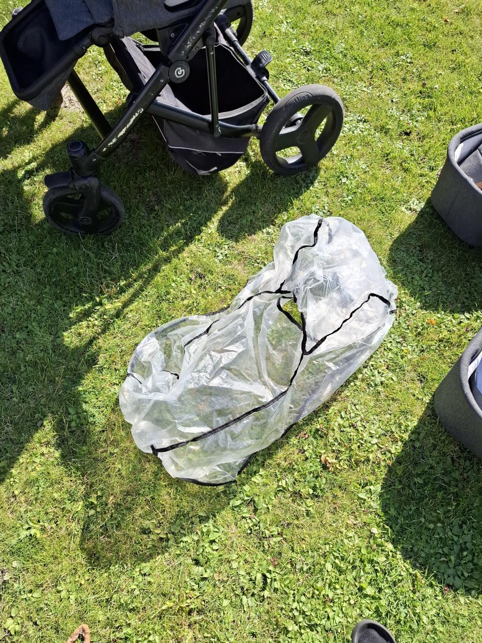 Duo kinderwagen - merk: JEDO, zeer netjes!