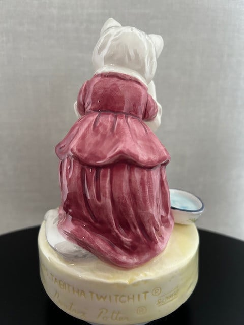 Prachtige speeldoos Mrs.Tabitha Twitchit Beatrix Potter.