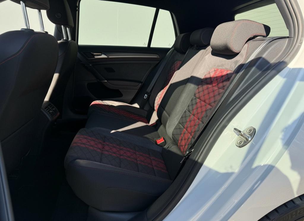 Volkswagen Golf 2.0 tsi gti tcr 5-deurs automaat 290 pk