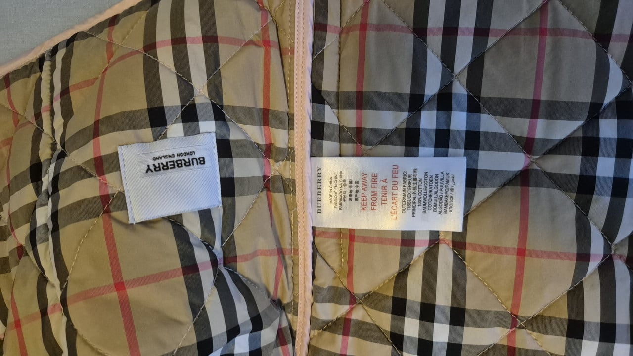Burberry Quilted puffer jacket (2y/100cm)