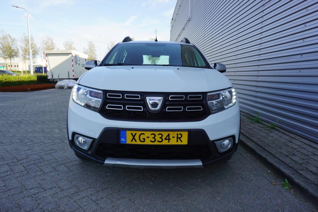 Dacia Sandero Stepway 0.9 tce sl automaat - 1e eigenaar / airco / navi / cr