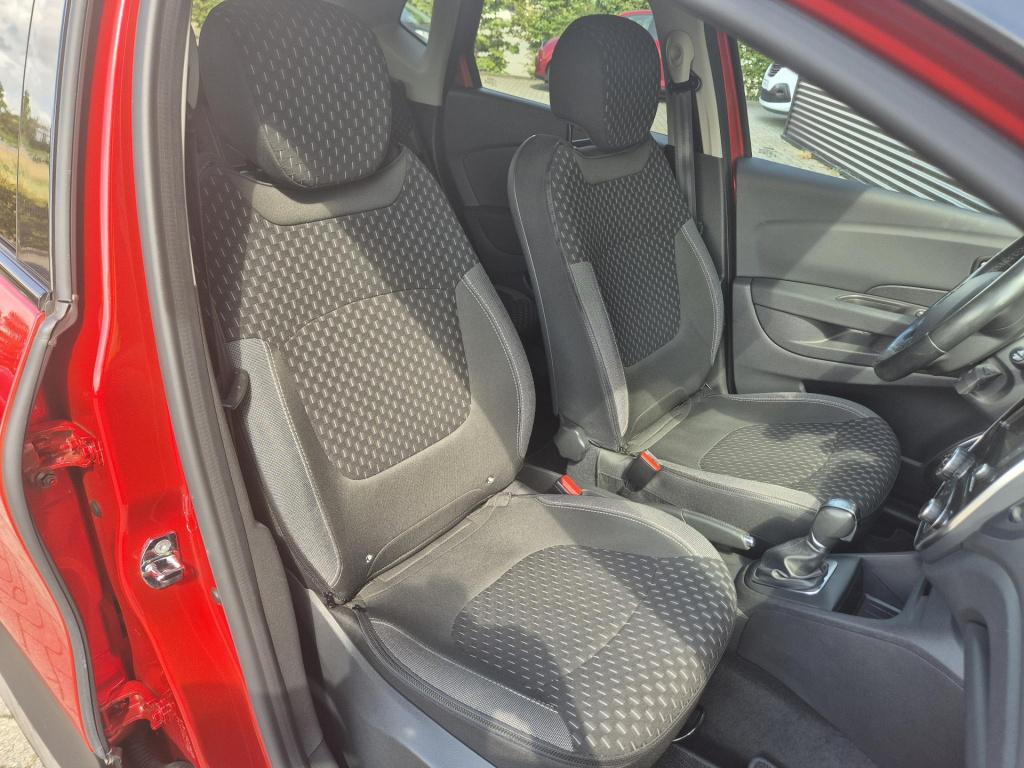 Renault Captur tce 120 edc automaat intens camera, trekhaak, navigatie