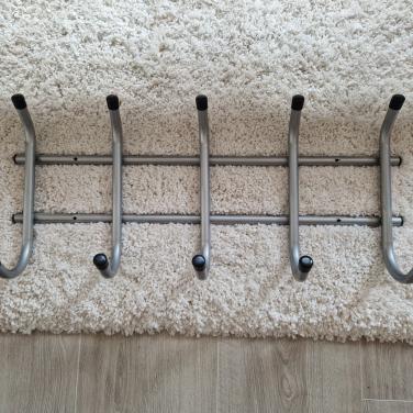 Te koop kapstok aluminium