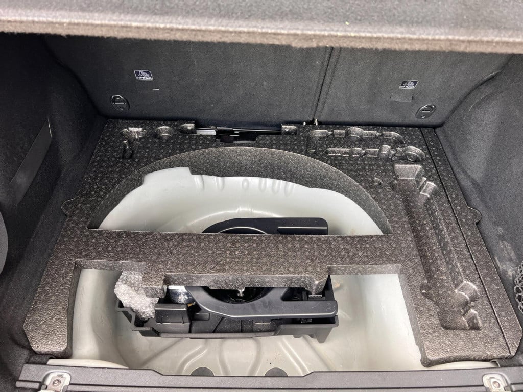 Peugeot 2008 1.2 puretech blue lion