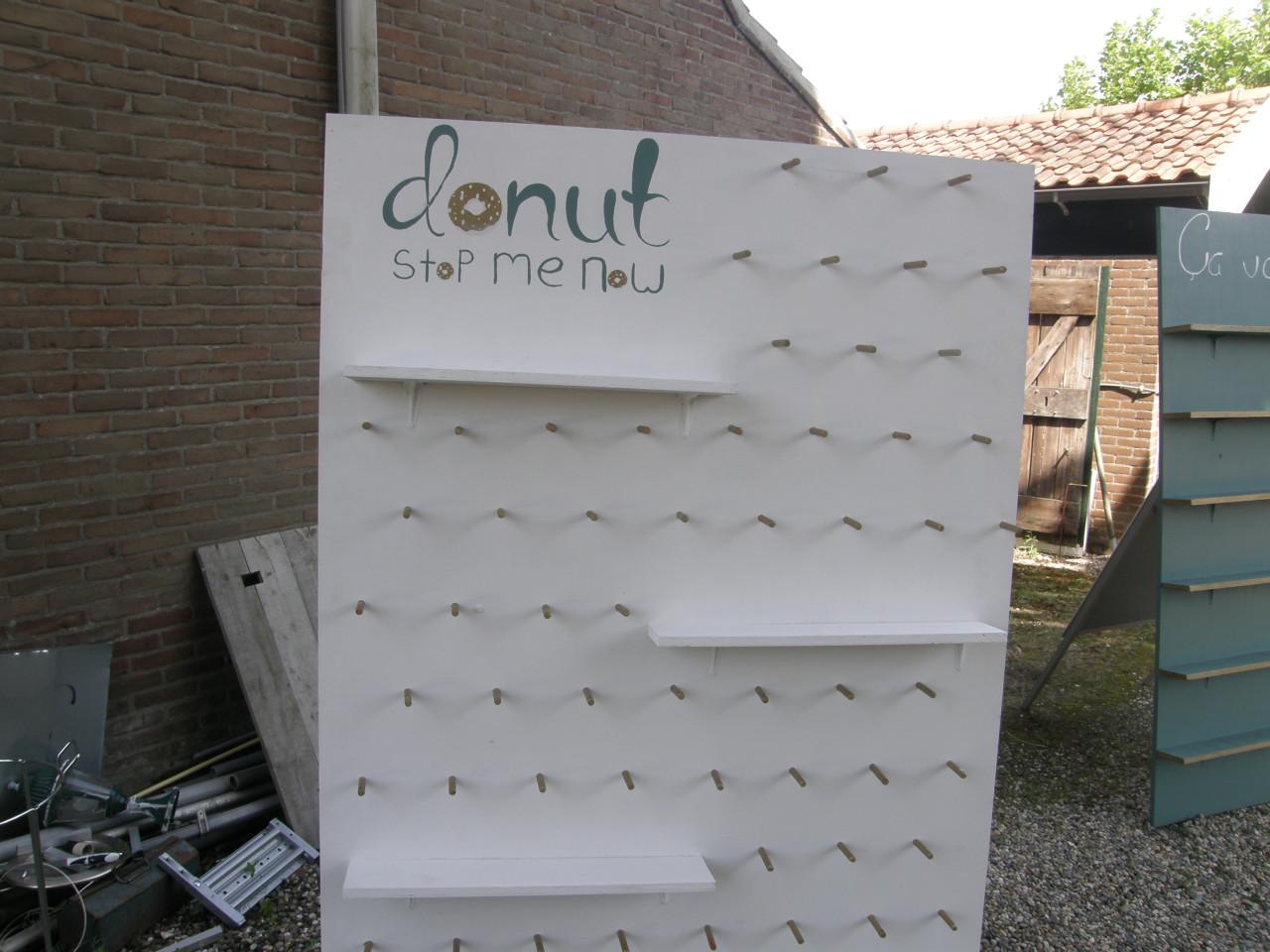 Champagne Wall / Donut Wall