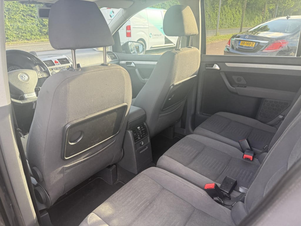 Volkswagen Touran 1.4 tsi highline automaat clima stoelverwarming