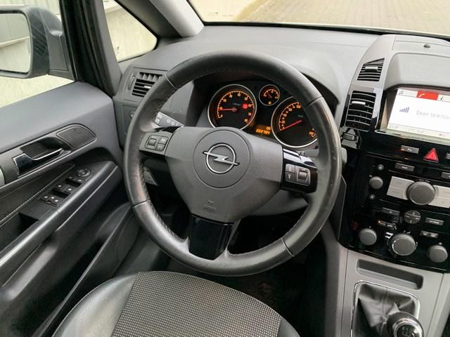 Opel Zafira 1.8 cosmo navi | pdc | cruise | climate control | trekhaak etc.