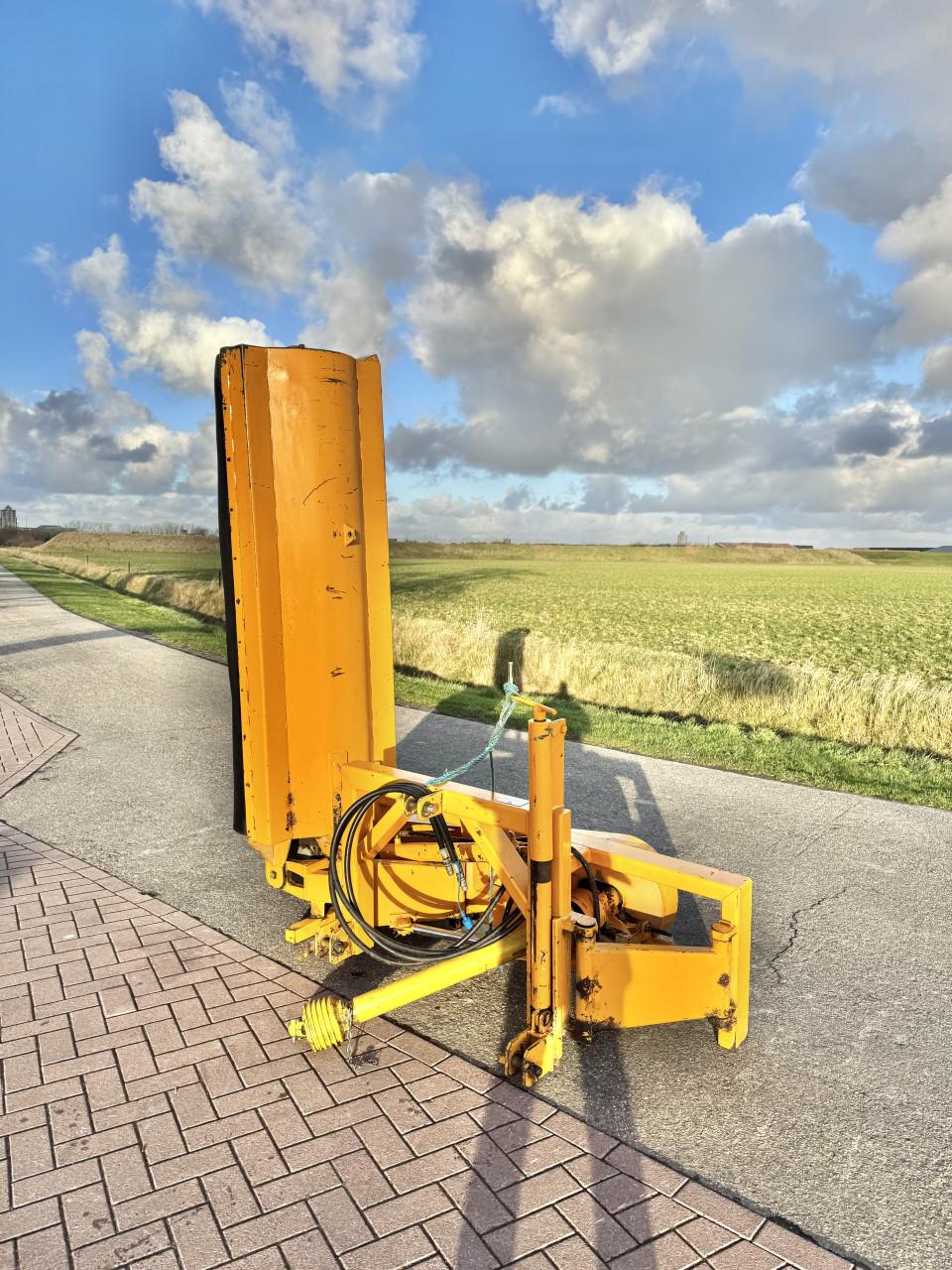 Hemos Klepelmaaier MK 200