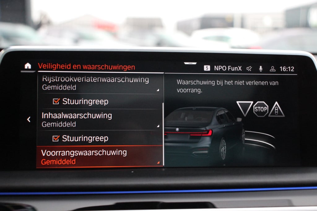 BMW 7 Serie 750ld xdrive high executive | vol opties! | m-sport | np: €200.