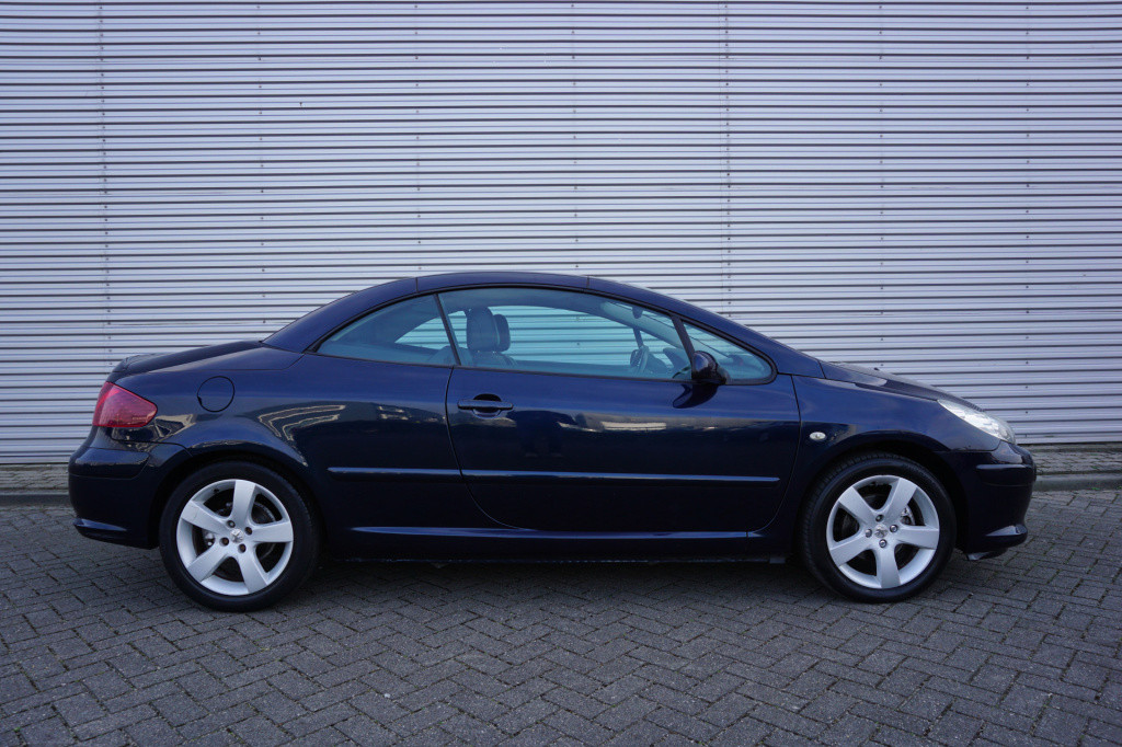 Peugeot 307 cc 2.0-16v climate / cruise controle / leder / nap