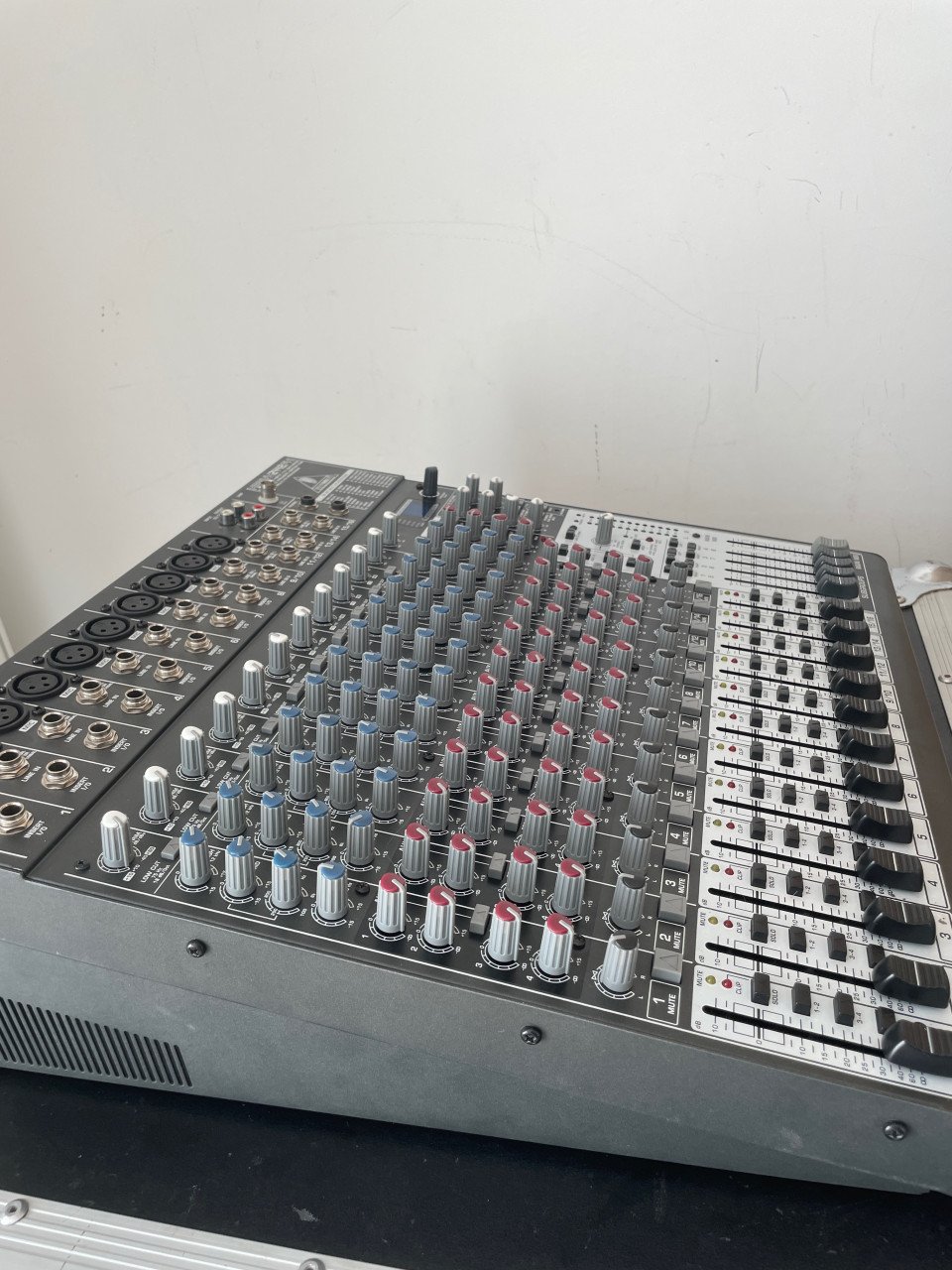 Mooi analoog mengpaneel XENYX 2442FX