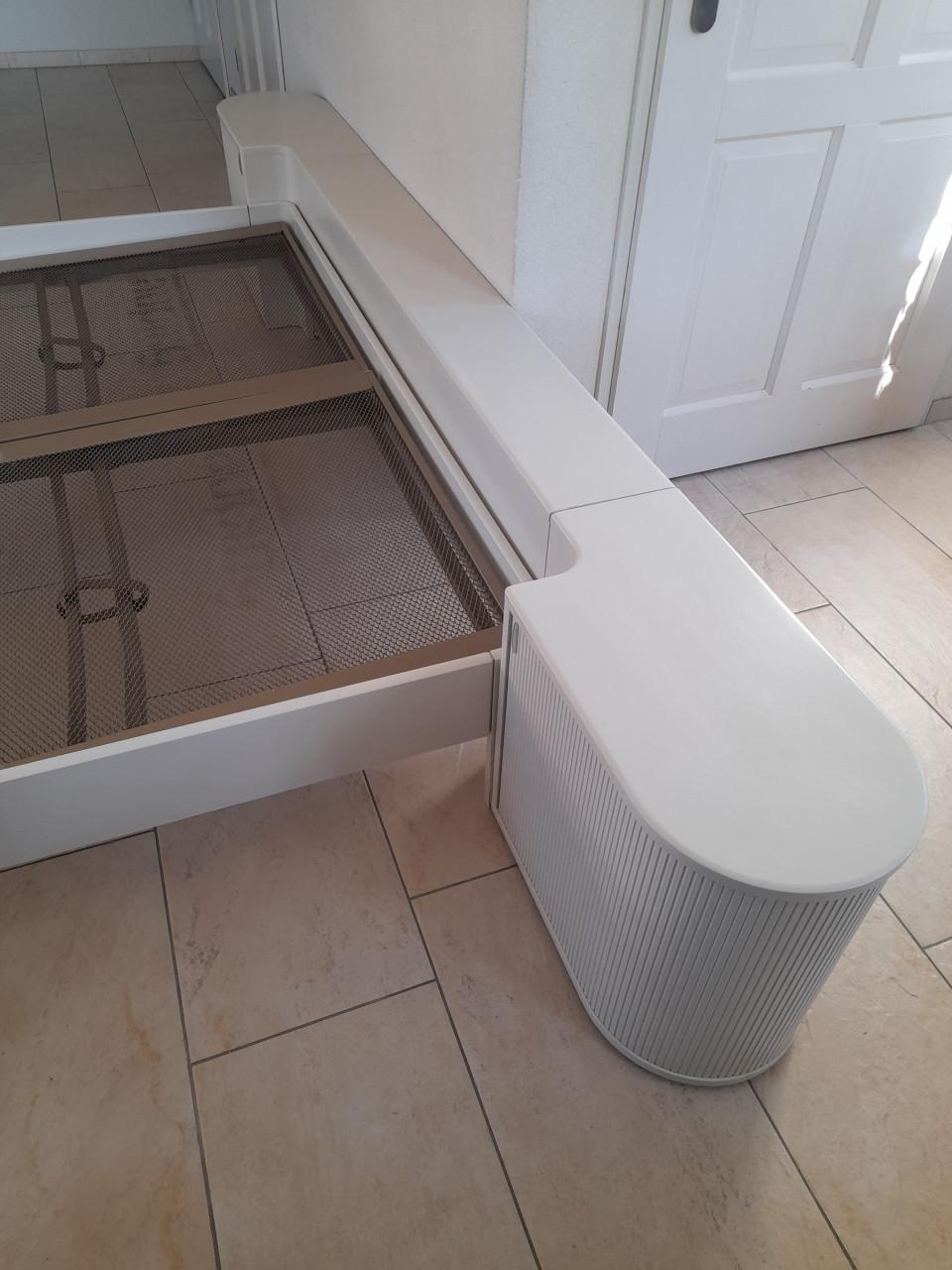 Auping bed 180 x 200 met nachtkastjes (in goede staat )