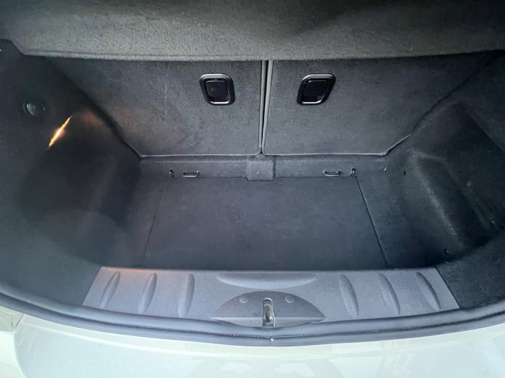 Mini One mini 1.6 minimalist business line, airco, lm-velgen enz.