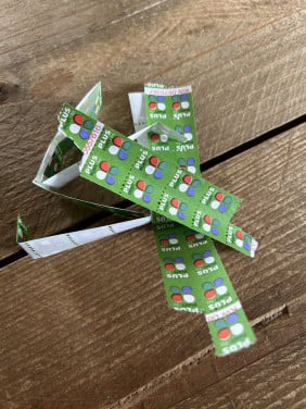 74 papieren Plus spaarzegels