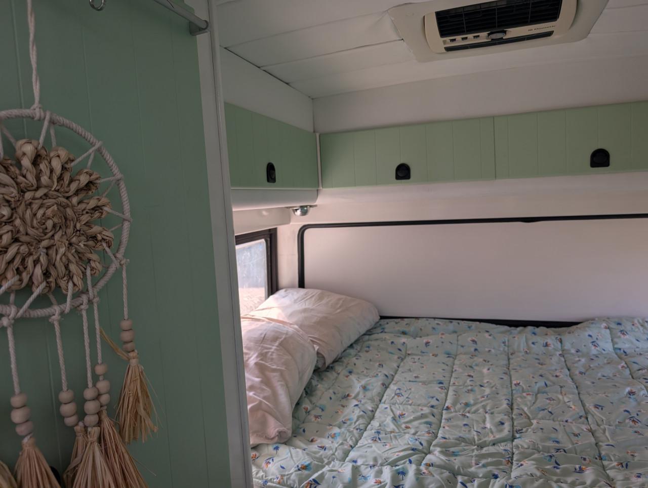 Camper