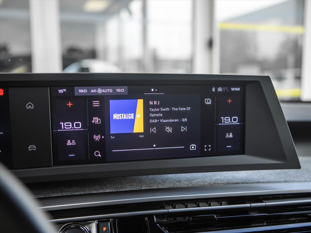 Peugeot 5008 hybrid 145pk e-dcs6 allure 7p automaat | apple/android | camer