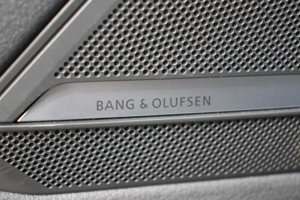 Audi A6 avant 55 tfsi e quattro s competition | rs stoelen | head up | memo