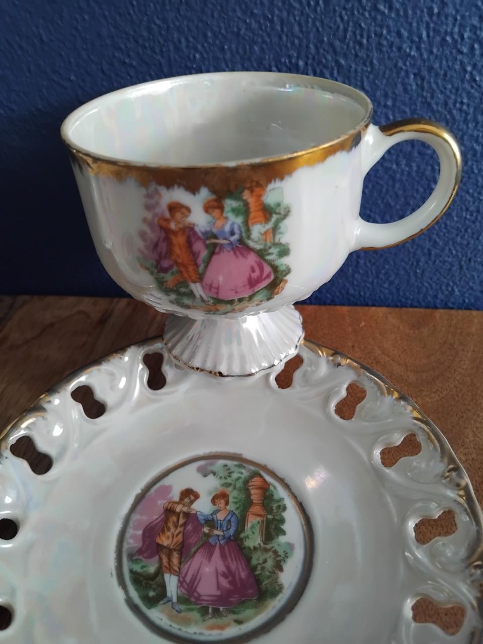 Vintage 4-delig Kop en schotels