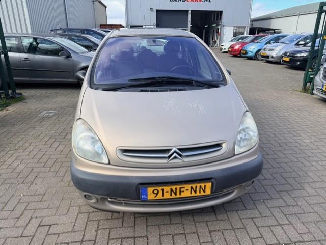 Citroen Xsara Picasso 1.6i différence