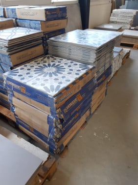3030-335 ca 22 m² decortegels blauw/wit/grijis, 44x44 cm, per m²