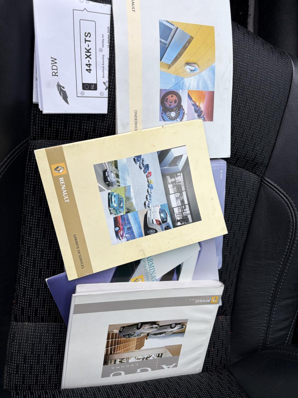 Renault Laguna Grand Tour 2.0-16V Tech Line Airco KEYLESS PANODAK