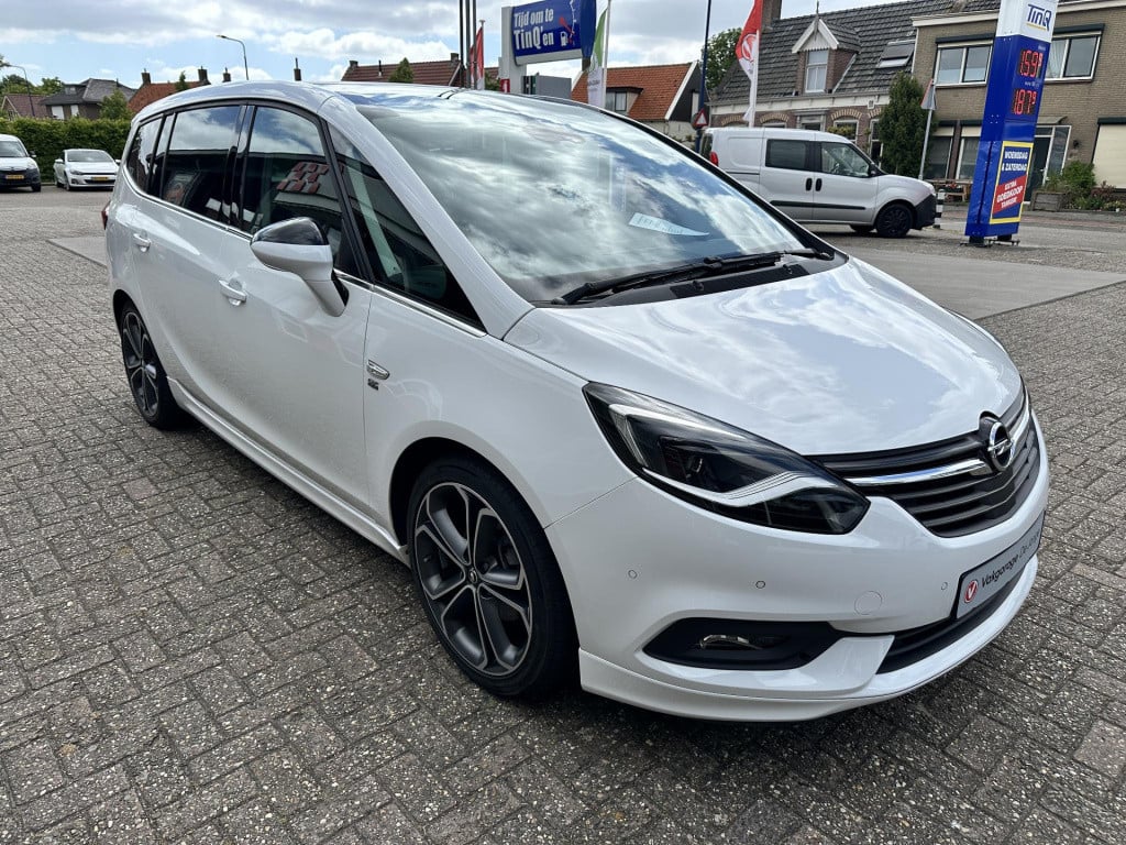 Opel Zafira 1.4 turbo ecotec 103kw innovation opc line