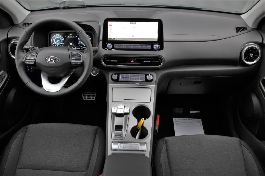 Hyundai Kona ev fashion 64 kwh