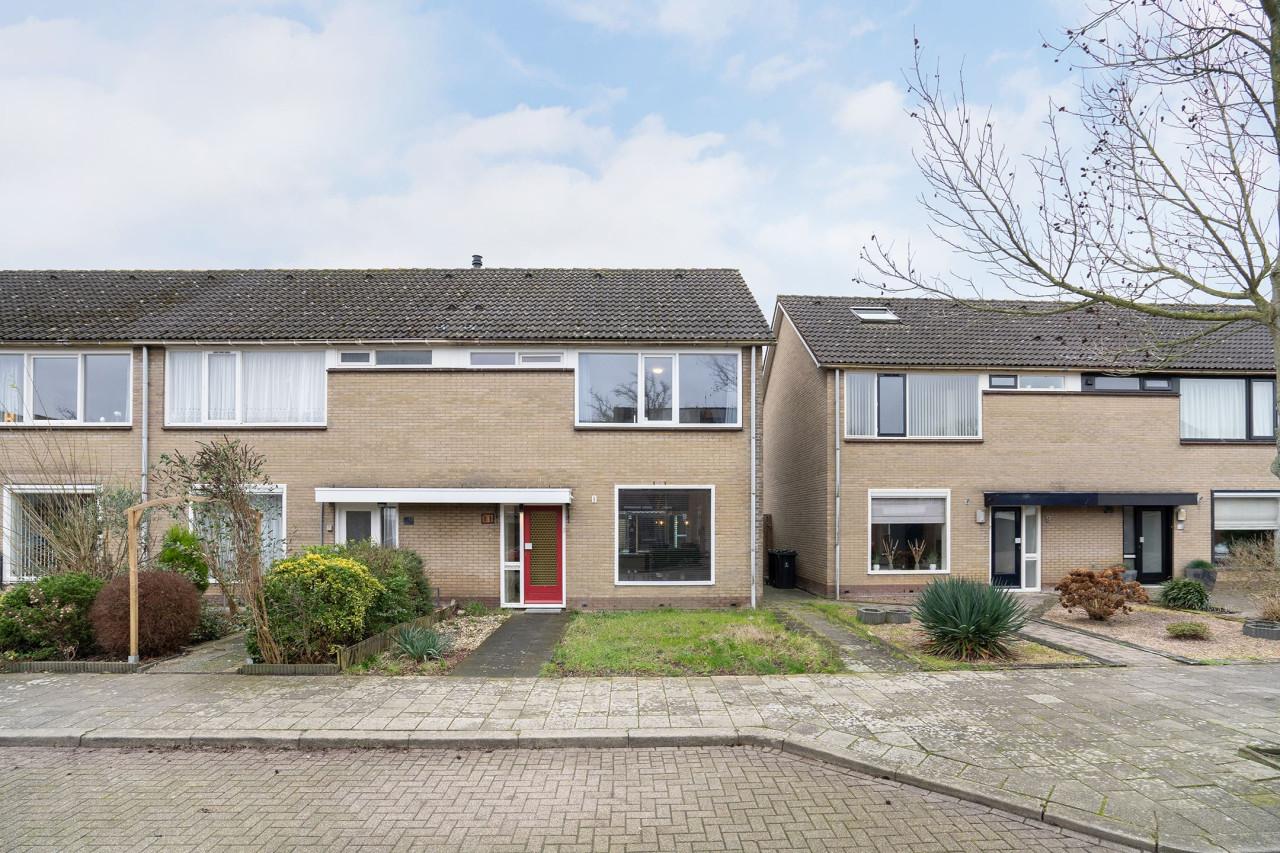 Te huur eensgezins hoek woning Goes