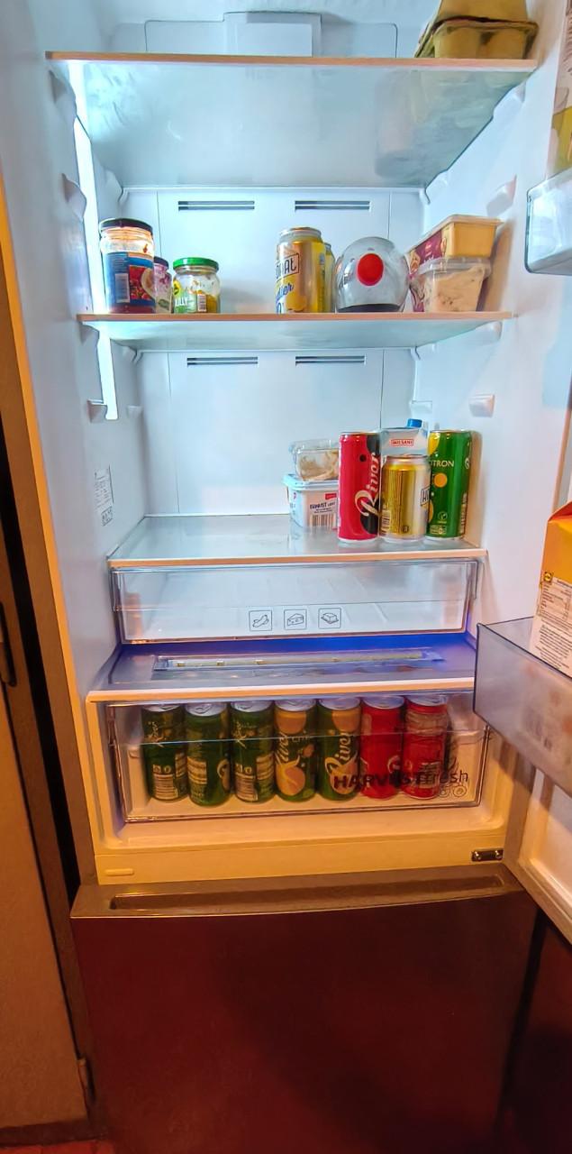 Beko koel/vriescombinatie i.z.g.s. 200 euro.